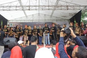Festival Angklung Internasional (FAI) 